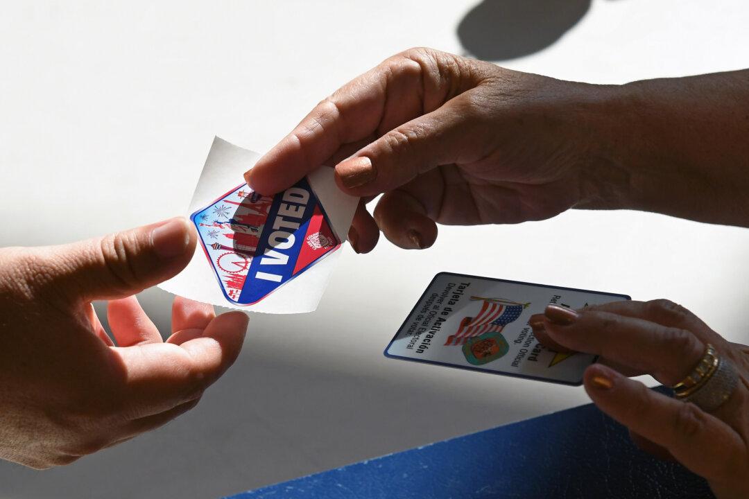 Trump-Voting Parts of US Recouping Pandemic Job Losses Faster Than Biden-Voting Areas: Study