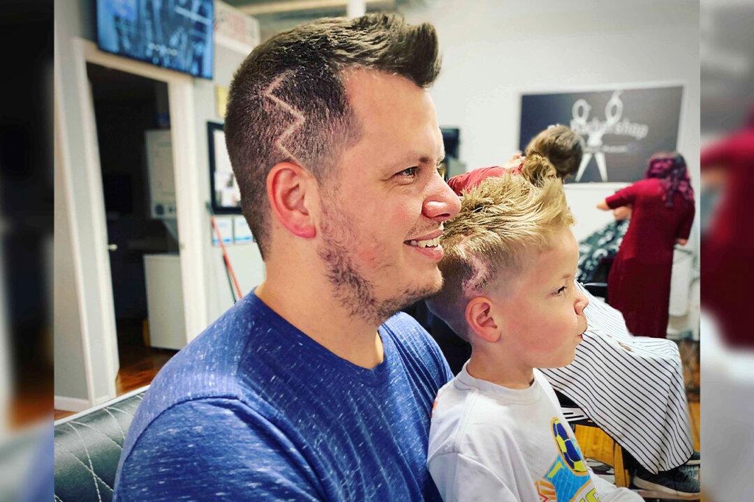 5-Year-Old Ashamed of Scars From Skull Surgery–so Dad Gets ‘Lightning Bolt’ Haircut to Match