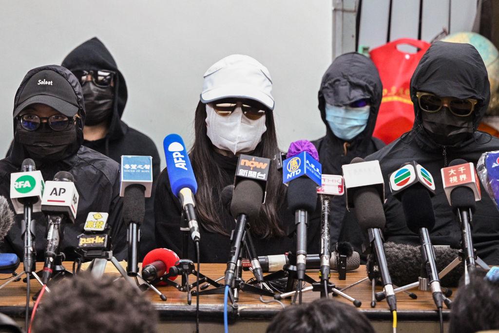 Chinese Regime Revokes Licenses for Two Lawyers in Detained Hongkongers Case