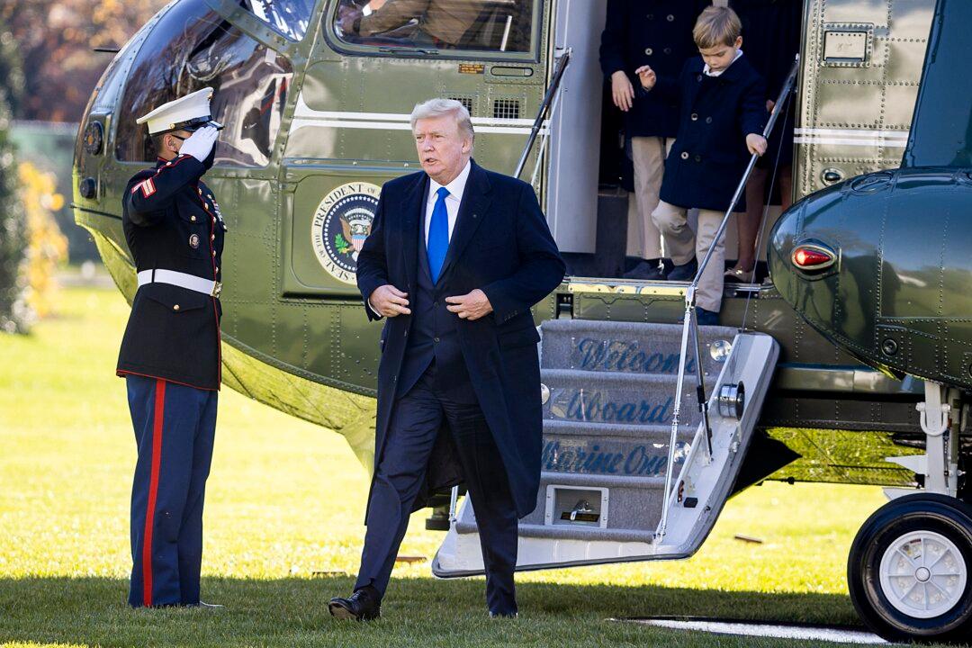 Trump Heads to Georgia to Rally for Loeffler, Perdue With Control of Senate Up for Grabs