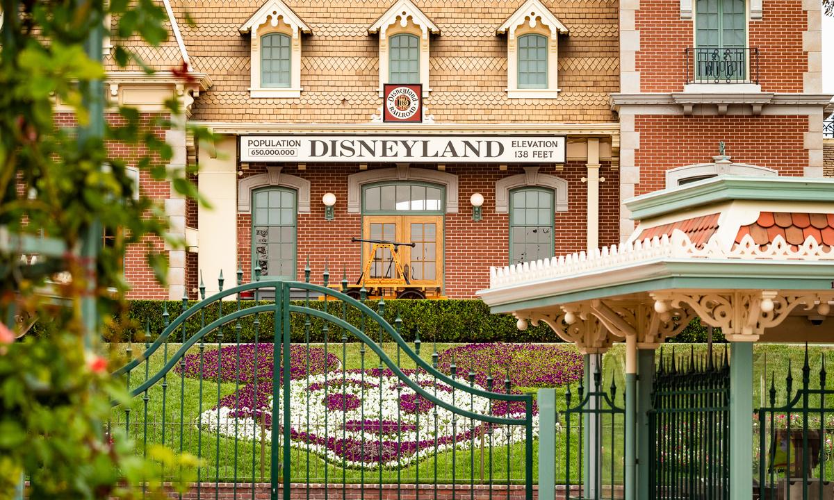 Anaheim Joins Push to Accelerate Disneyland Reopening