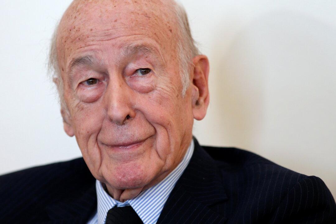 Former French President Giscard d'Estaing dies at 94