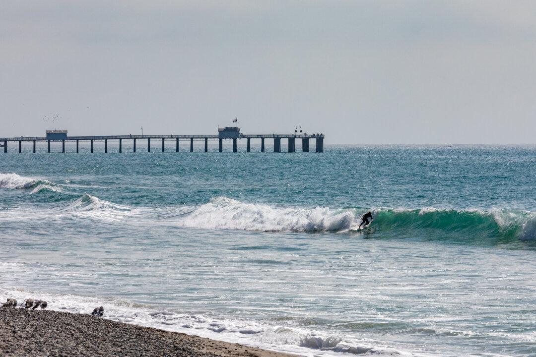 San Clemente Rally Honors Fallen Servicemen