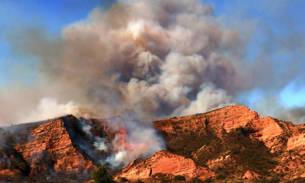 Firefighters Hold the Line, Make Progress on Orange County’s Bond Fire