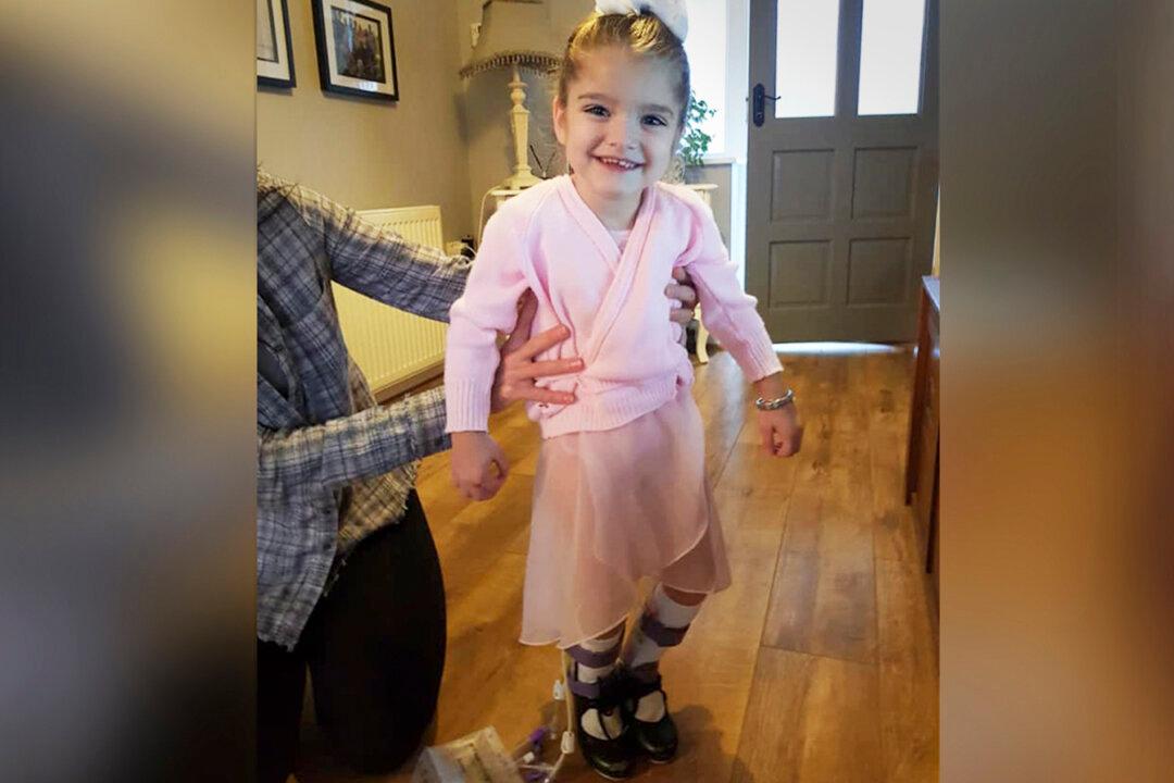 4-Year-Old Girl Confined to Wheelchair Needs 75,000 for Spinal Surgery–Until Anonymous Donor Foots Bill