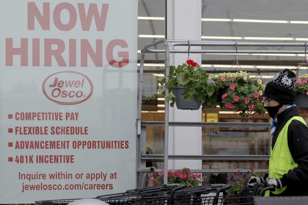 Survey: Business Economists See Full Recovery by End of 2021