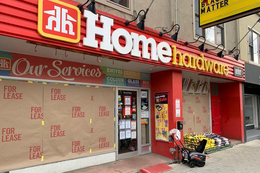 Nearly 20% of Canadian Small Businesses Risk Closing if COVID Loan Deadline Not Extended: Industry Group