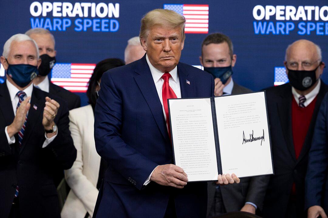 Trump Signs Executive Order Giving Americans Priority Access to COVID-19 Vaccines
