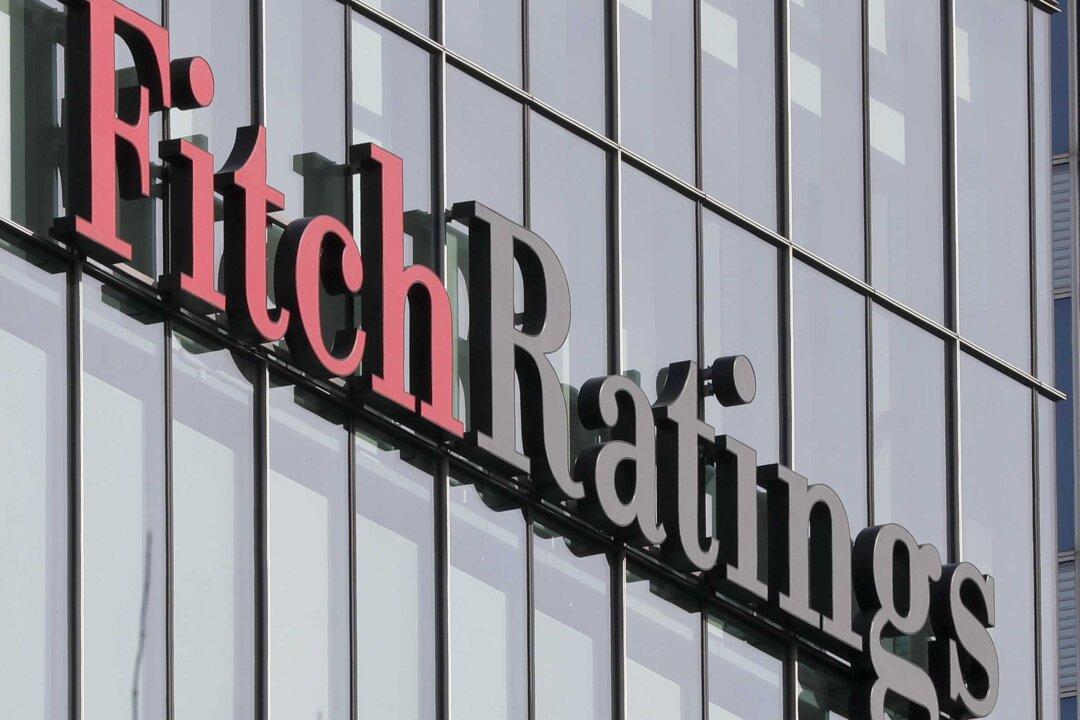 Fitch Says Upgrades of Major Economies Unlikely in 2021 Despite COVID-19 Vaccine