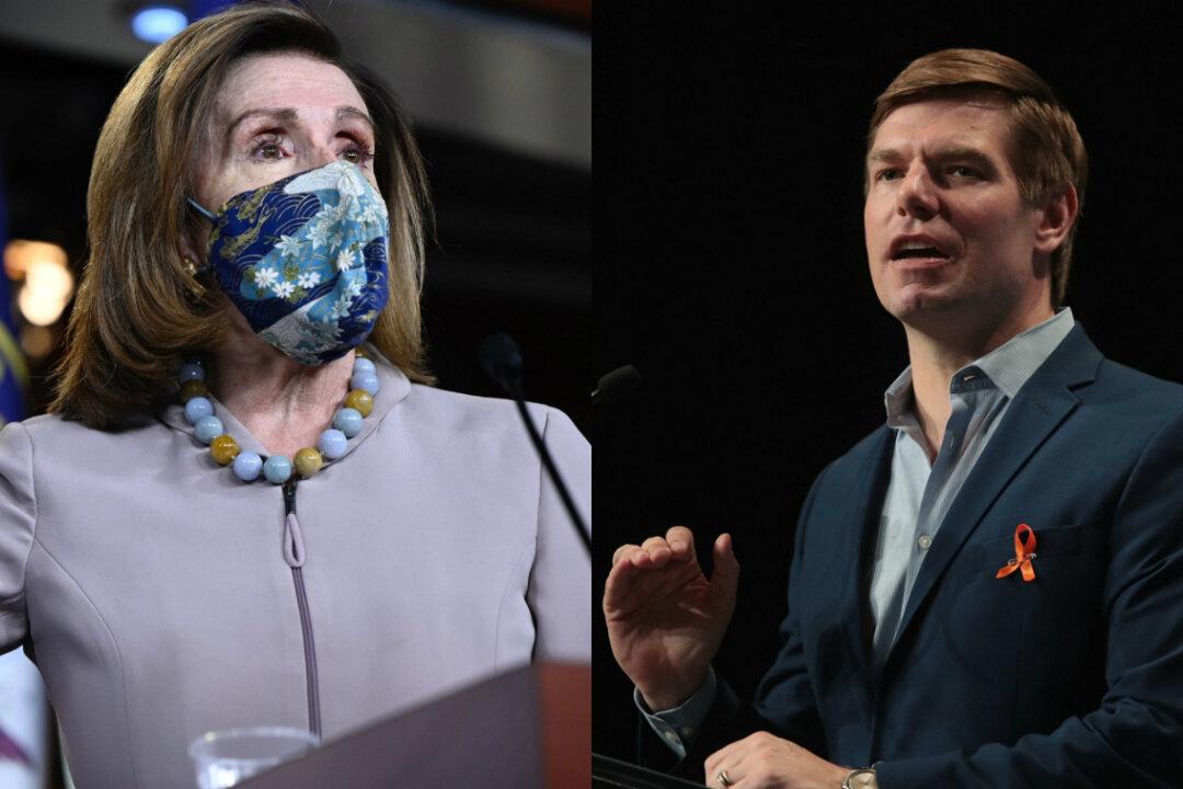 Pelosi Says She Knew of Congressman’s Ties to Alleged Chinese Spy in 2015