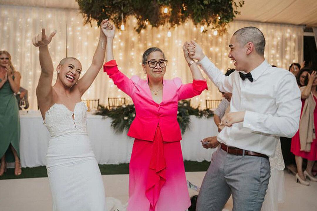 Couple Shave Their Heads at Their Own Wedding to Support Mom Who Has Ovarian Cancer