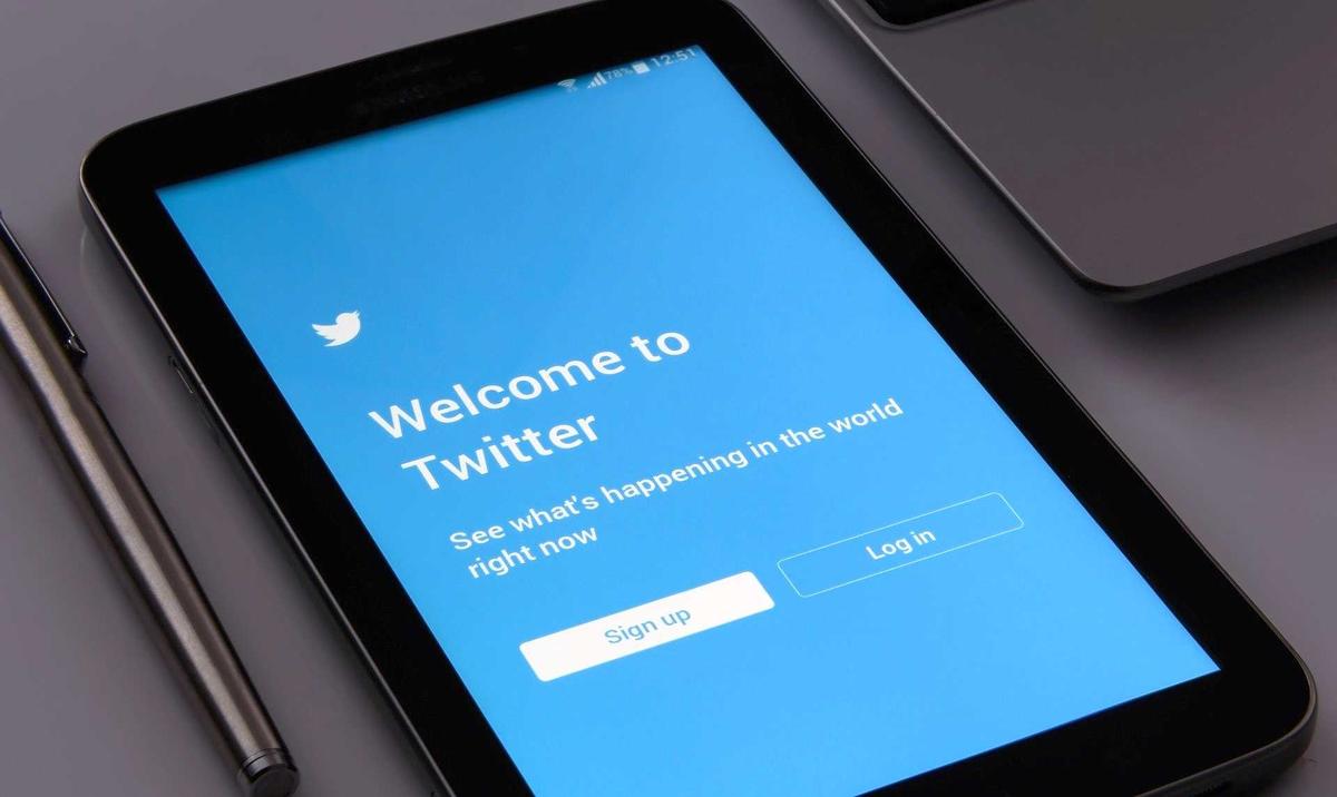 Online Censorship Cancels the Right of Free Speech