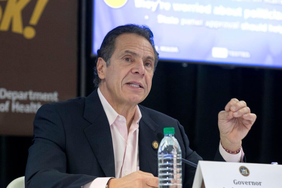 Cuomo Confirms Indoor Dining Suspended Again in New York City