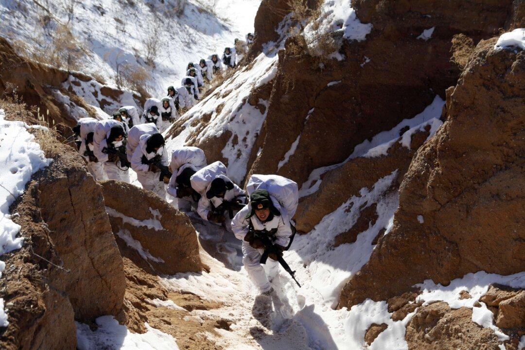 Defence Department Confirms Chinese Troops Were on Canadian Soil Observing Winter Training Exercises