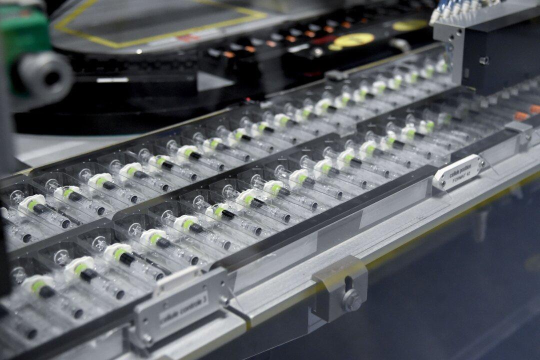 COVID-19 Vaccine From GSK, Sanofi Delayed Over ‘Insufficient Response’