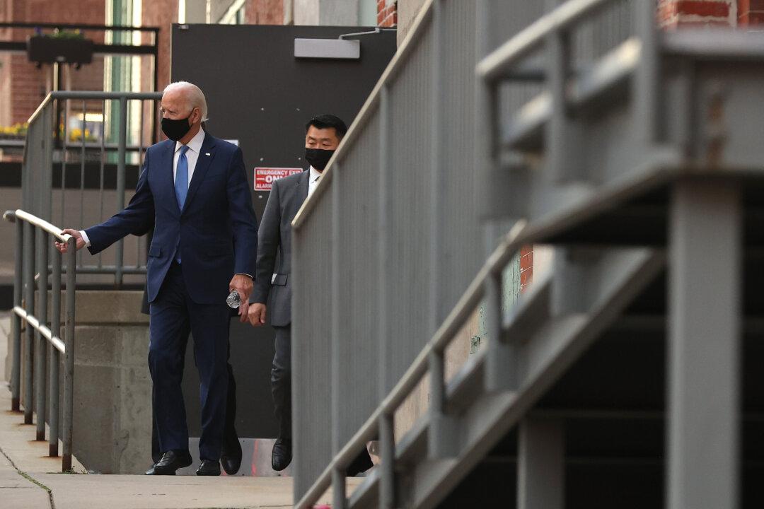 Biden Deflects, Avoids Questions on Son Hunter After Disclosure of Federal Investigation