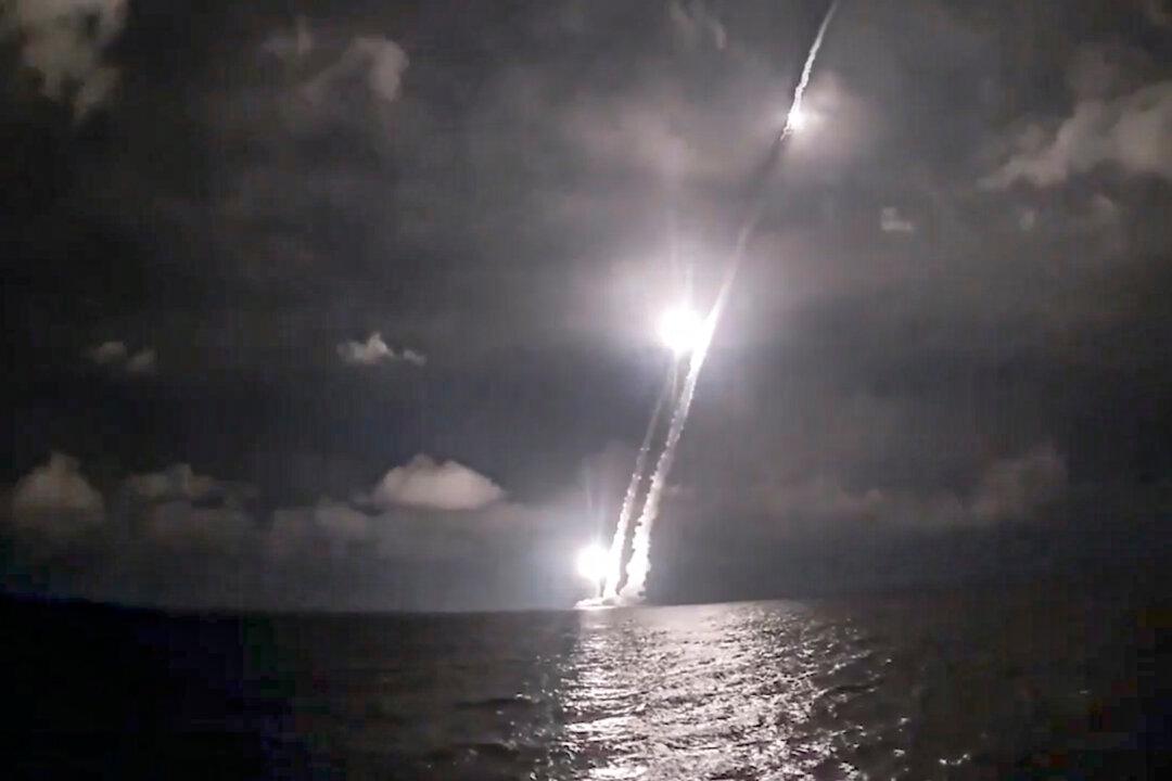 Nuclear Weapons Imbalance Creates ‘Dangerous Moment’: Former CIA Officer