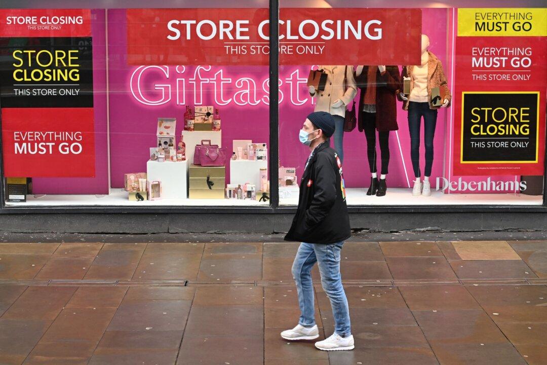 UK Could Lose 400,000 Retail Jobs as Pandemic Accelerates Shift to Online Shopping: Report