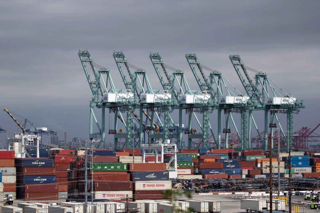 Busiest US Seaport, Buried in Imports, Plucks Out Toys to Load Santa’s Sleigh