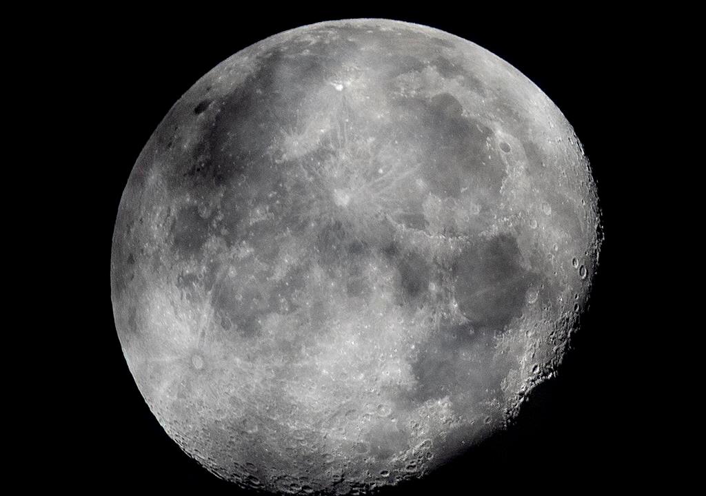 Canada Inks Deal With U.S. to Send Astronaut Around the Moon