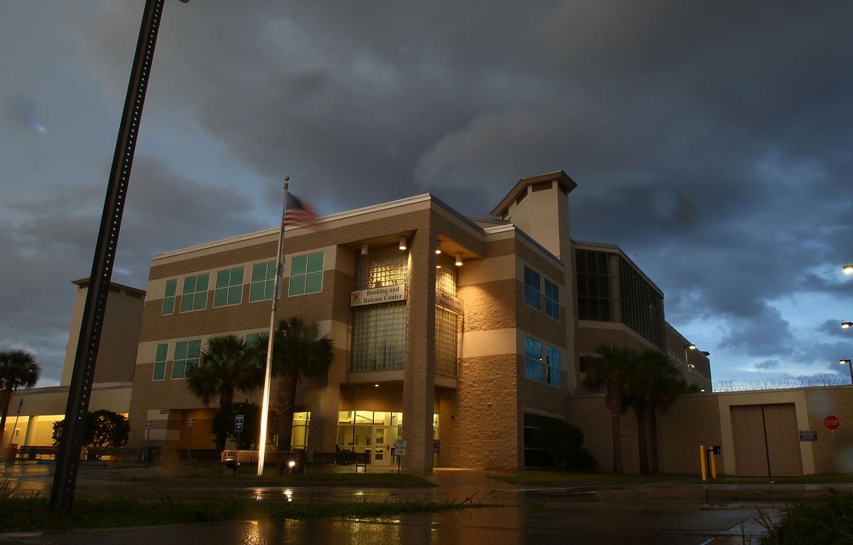 Florida Prison System in Crisis, State Senator Says