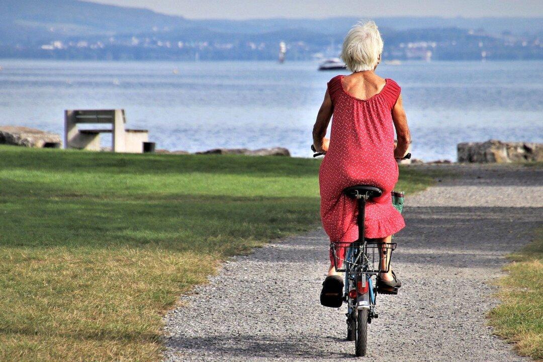 Want to Create a Retirement Paycheck? Here Are Some Things to Consider