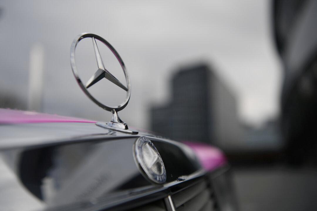 Mercedes Benz Ends Luxury Car Prodution in Brazil, Shutting Down Small Plant