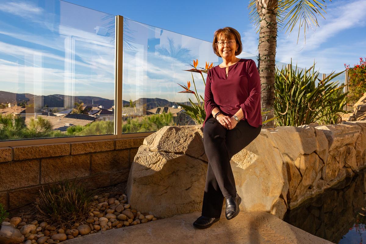 Death Doulas: Helping the Terminally Ill Pass Peacefully