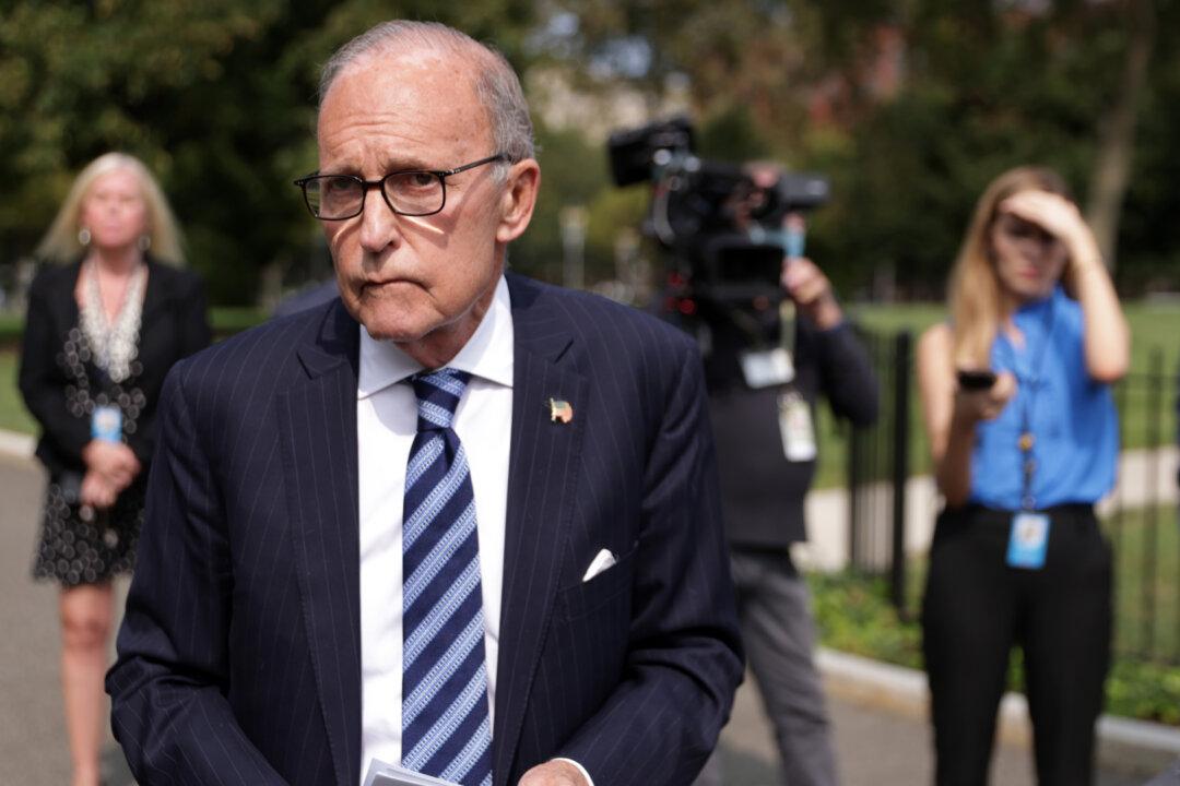 Larry Kudlow Not Planning on Resigning