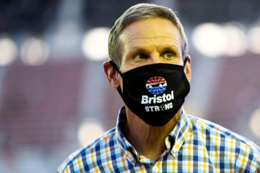 Judge Blocks Opt-Out Option on School Masks in Tennessee County