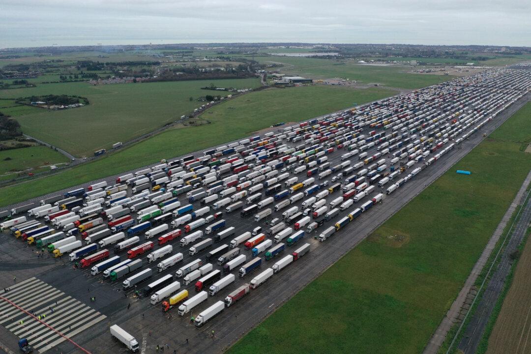 Unblocking Dover Port to Take Days Despite Drivers’ Frustration