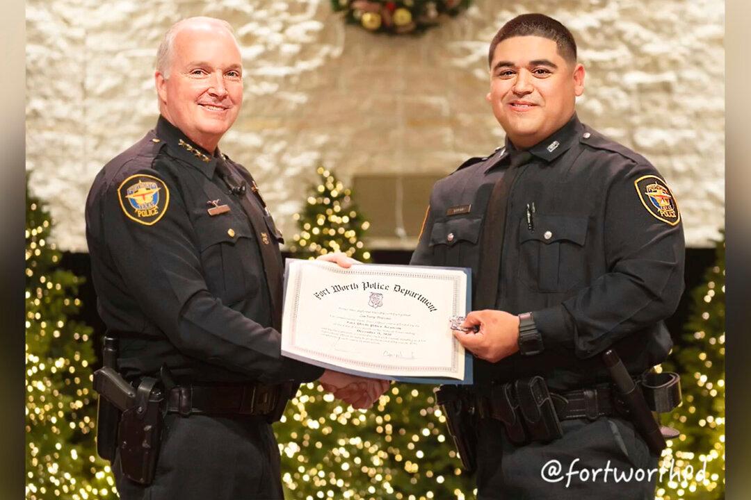 Marine Who Lost Both Legs in Iraq Becomes Second-Ever Police Officer With Prosthetic Legs