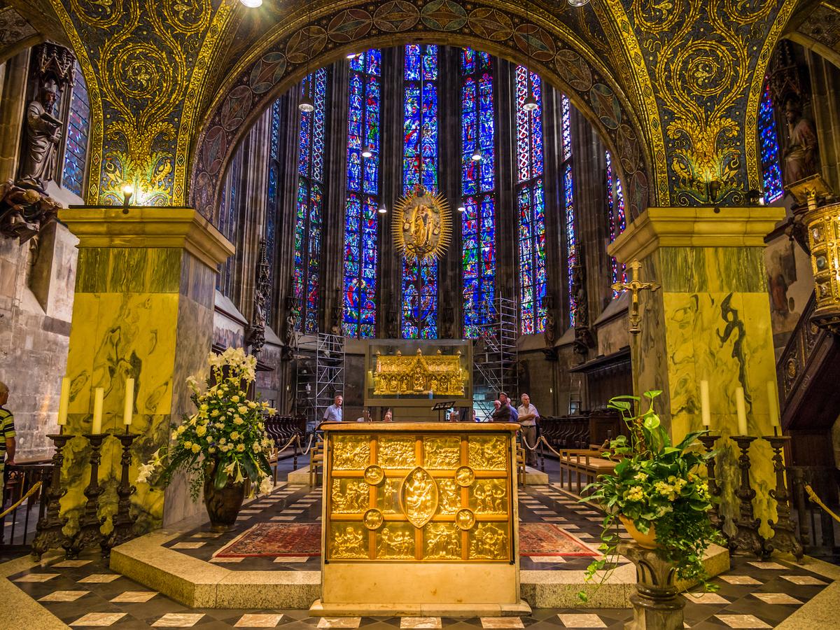 Aachen Cathedral: The Astonishing Chapel of Germanic Kings