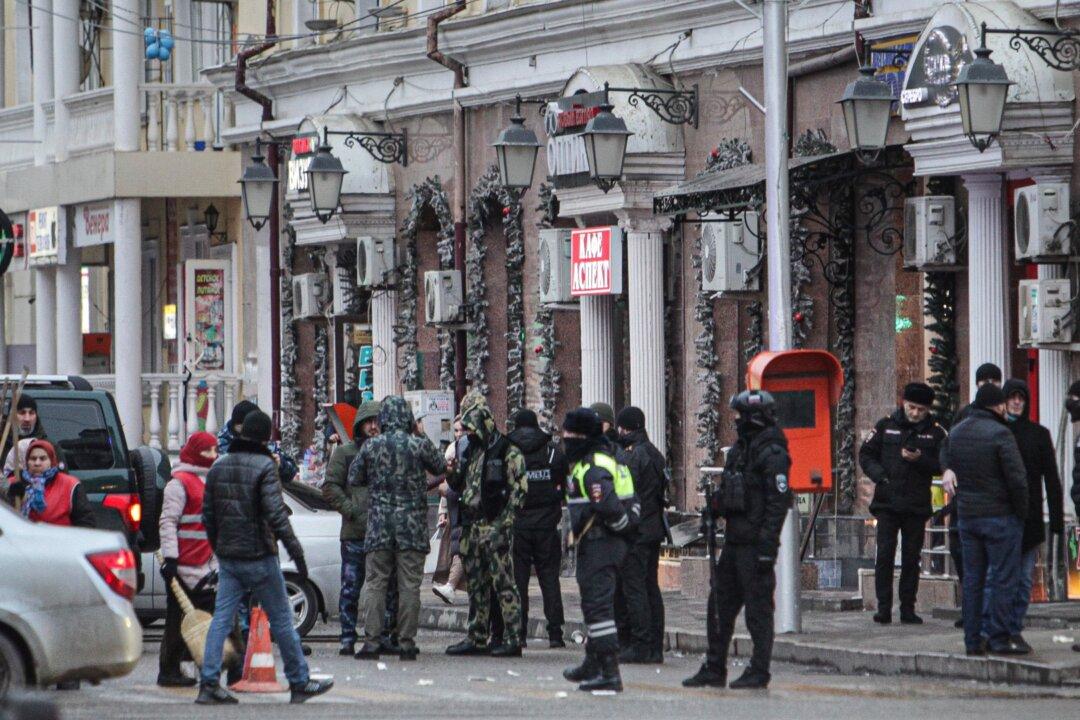 Officer, 2 Suspects Die in Attack on Police in Chechnya