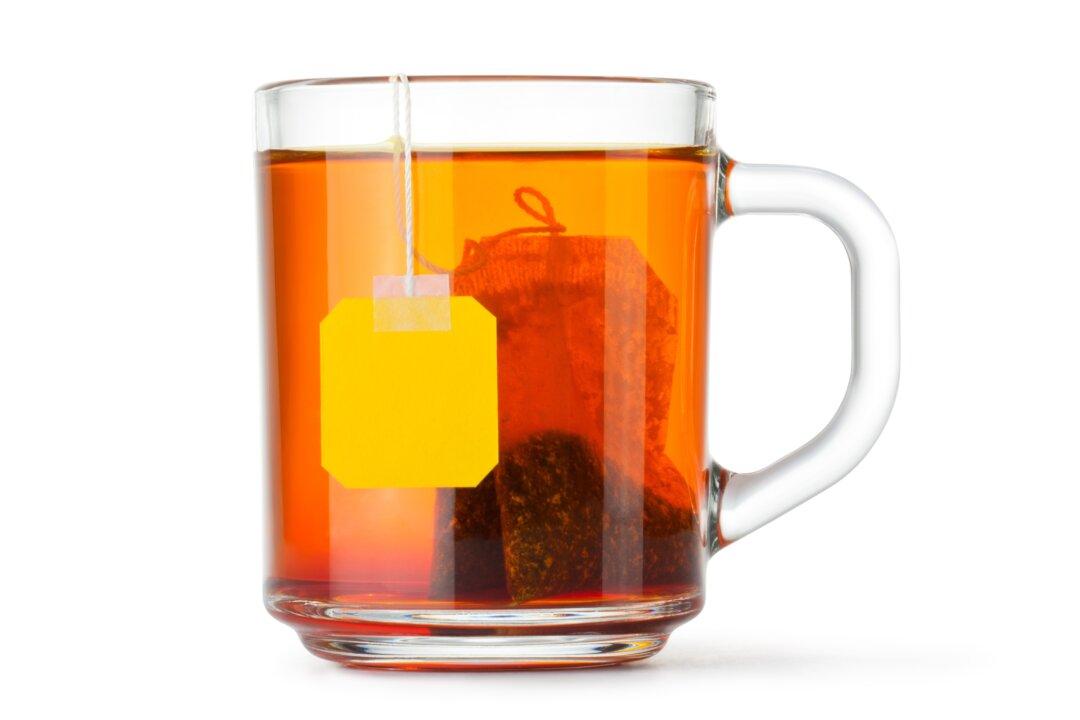 10 Helpful Teas During Cold and Flu Season