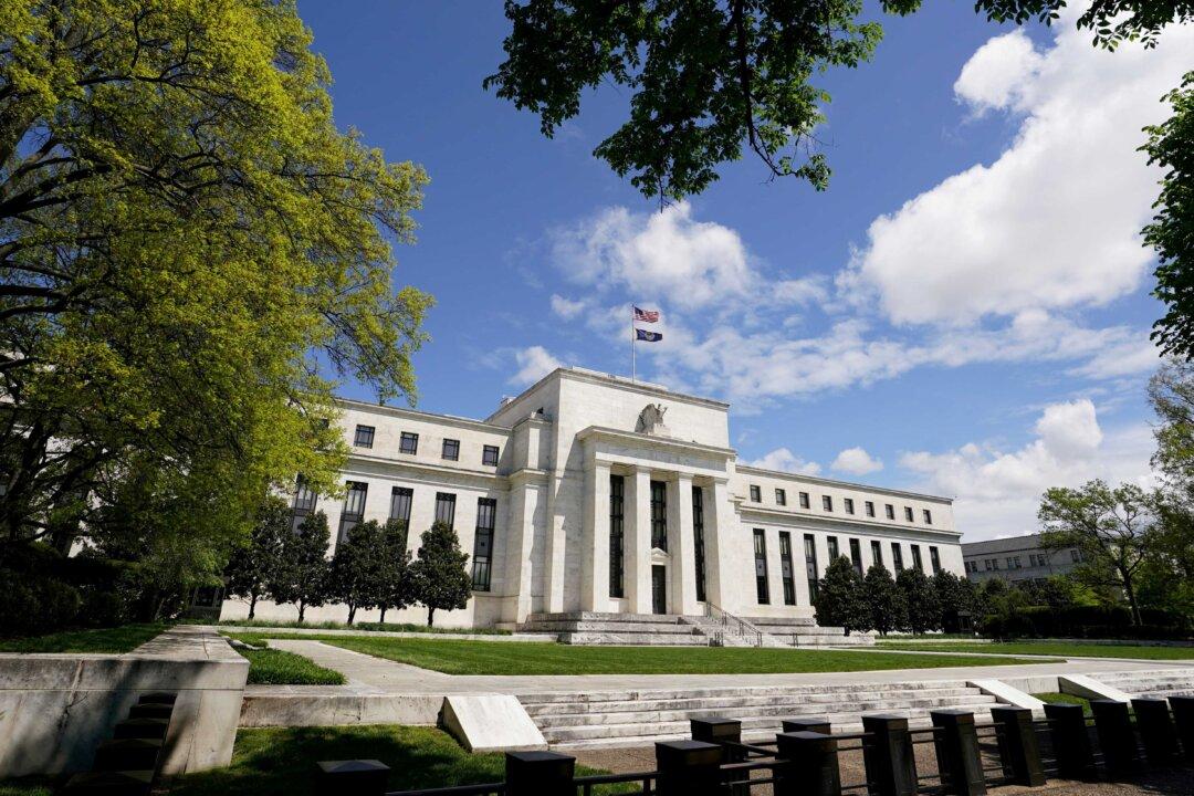 Weak Jobs Report Could Cool Fed’s Tapering Plans