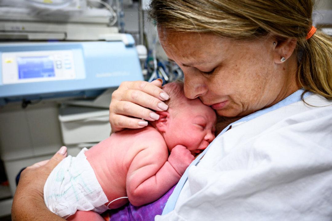 Mom Told to Abort Baby With Terminal Illness Shocked After She’s Born Perfectly Healthy