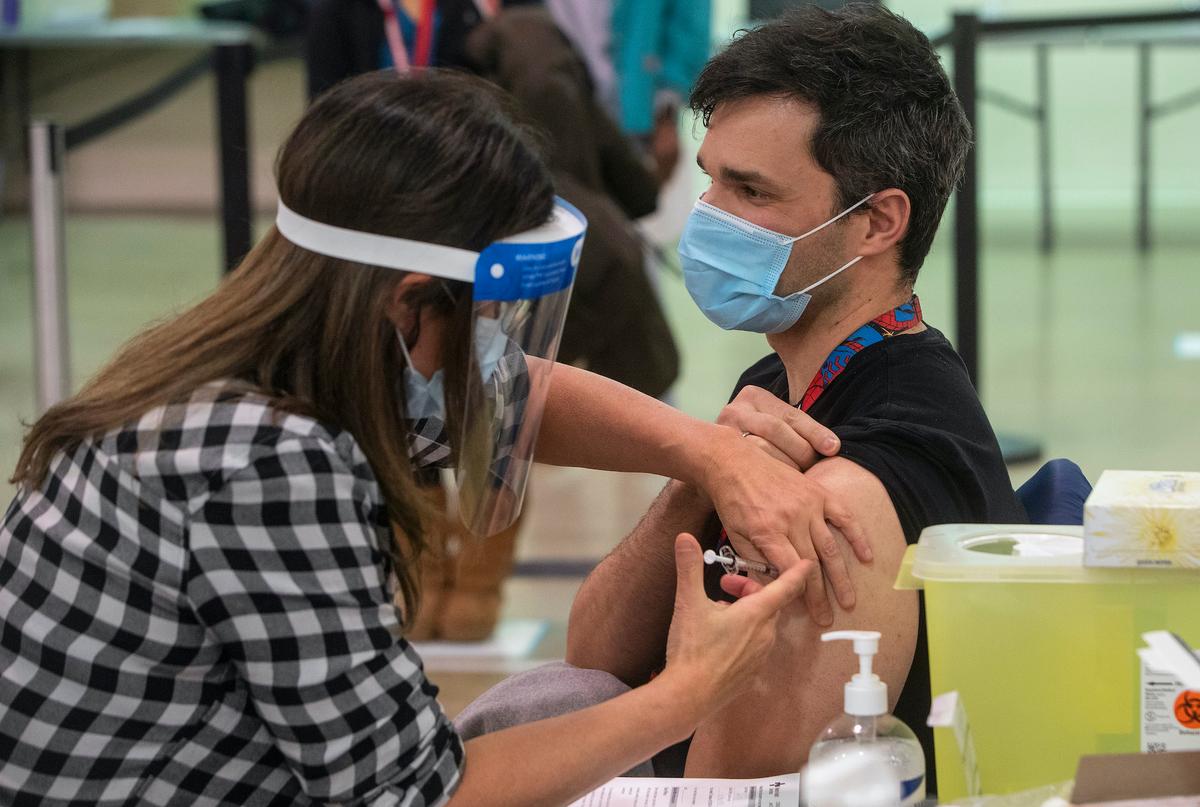 Canada’s Vaccine Delays Latest in ‘Pandemic Management Failures,’ Says Drug Company Exec Behind H1N1 Vaccine Rollout