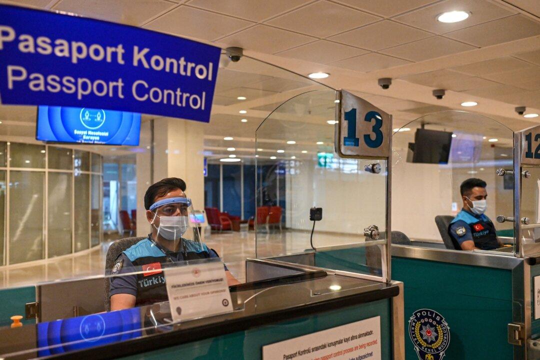 Updates on CCP Virus: Vaccine Passports Are a ‘Terrible Idea,’ Says Florida Governor