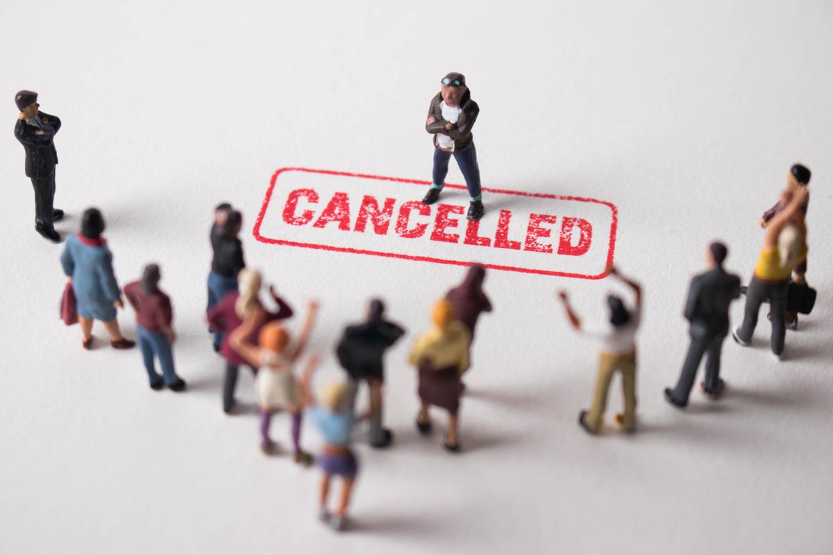 Psychologist Explains the Unhealthy Incentives Behind ‘Cancel Culture’