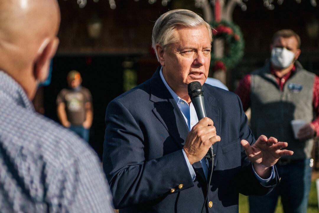 Graham Calls for $2,000 Checks as Bill Blocked for Fourth Straight Day