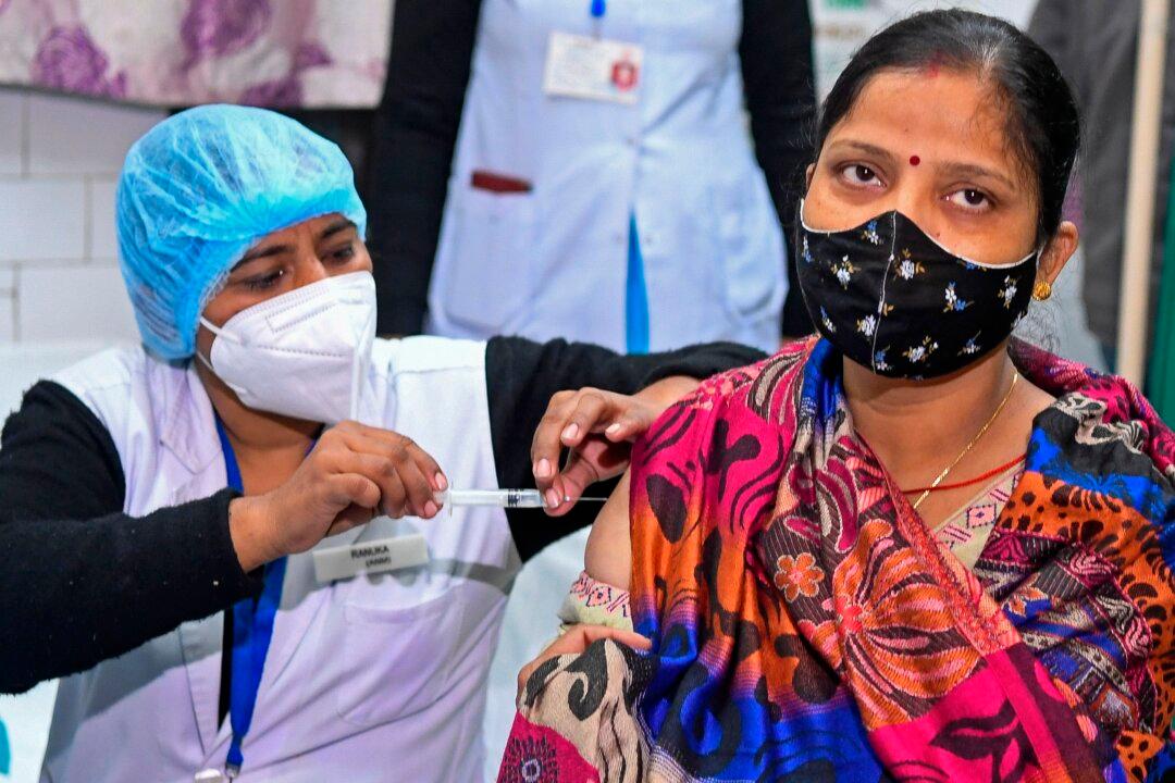 India Approves AstraZeneca’s COVID-19 Vaccine, Local Vaccine