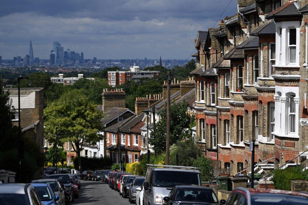 Mortgage Arrears and Repossessions Jump as Homeowners Struggle Amid Soaring Interest Rates