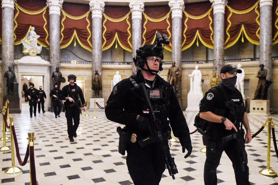 Pipe Bombs Found in Republican, Democratic Headquarters in DC: Officials