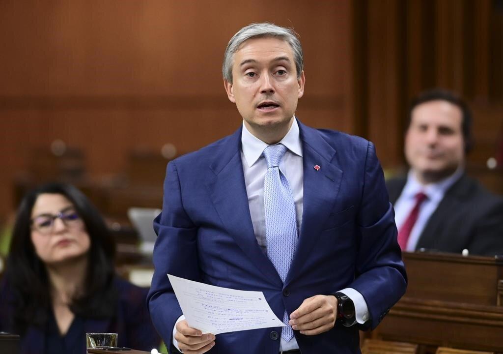 Champagne Maintains Canada’s Approach to AI Is ‘Ahead of the Curve’