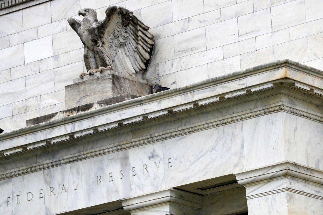 Fed Transcripts Show Doubts About Need for 2015 Rate Hike