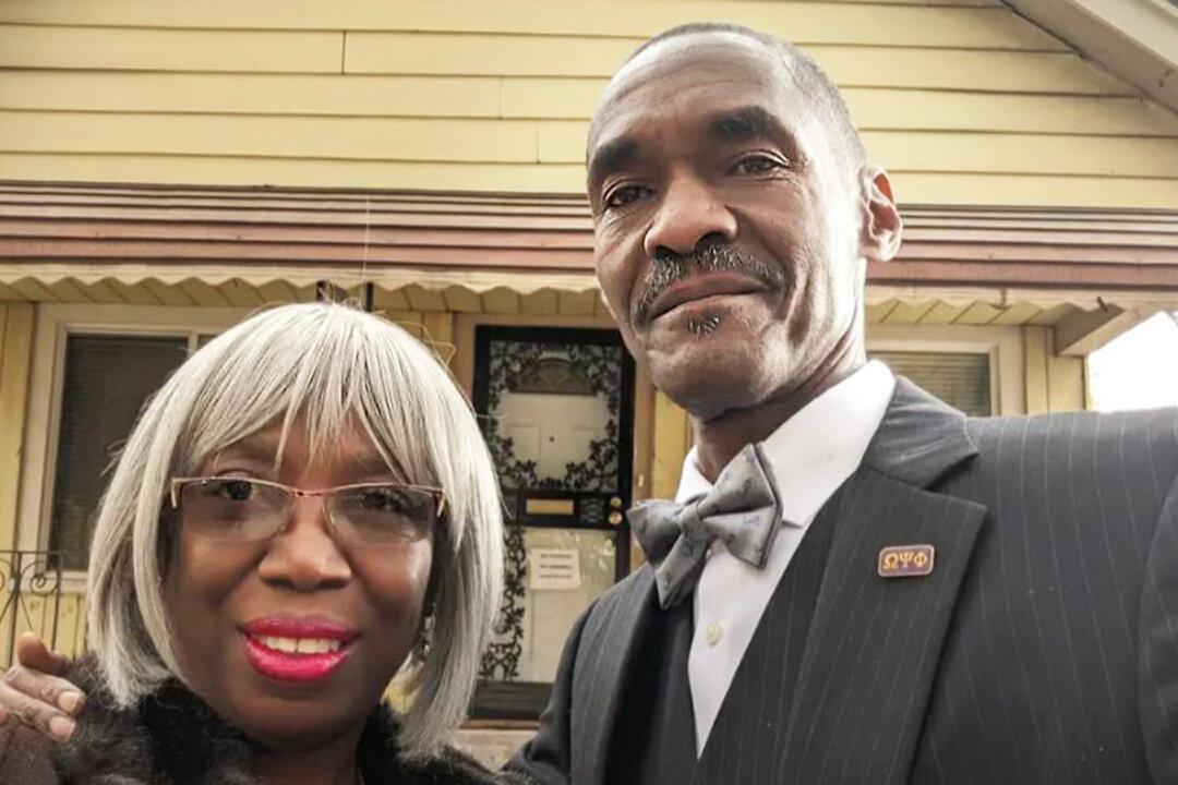 Homeless Man Buys Derelict House for $1,500, Transforms It Into ‘Forever Home’ Over 10 Years