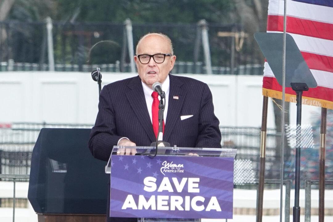New York Bar Association Begins Probe to Expel Trump Lawyer Giuliani