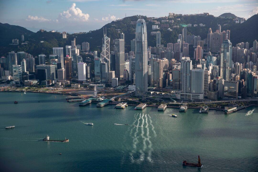 Amid Political Uncertainty, Companies in Hong Kong Have Gloomy Business Outlook for 2021: Survey