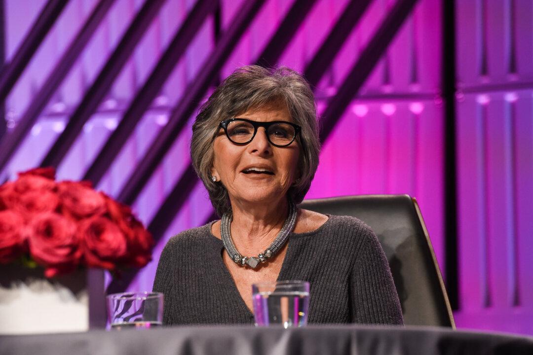 Former Sen. Barbara Boxer Cancels Plan to Lobby for a Sanctioned Chinese Company